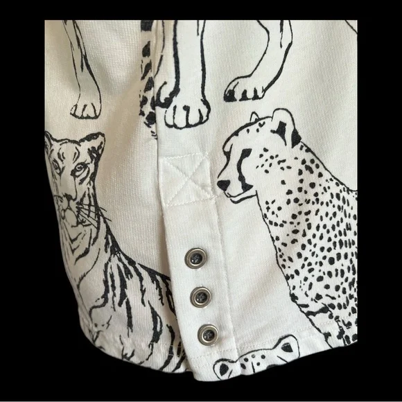 Jane+ Delancey- Unique White Top /Shirt /Featuring Tigers, and Leopards. - Picture 2 of 4